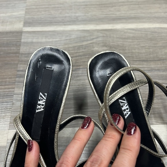 Zara high heals size euro 42 - Picture 3 of 9